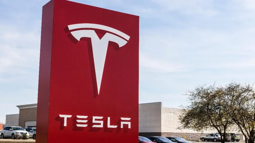 Cutting Pricing Sinks Tesla’s Stock Price, According To Forecasts TSLA